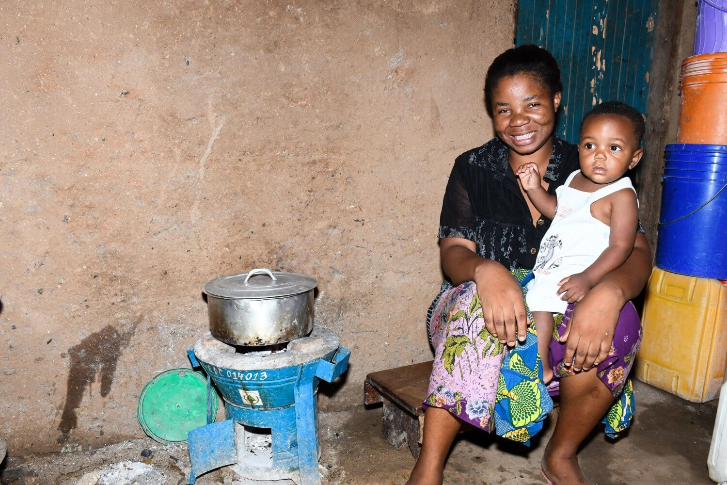 support-households-to-reduce-their-energy-spending-in-drc-2.jpg